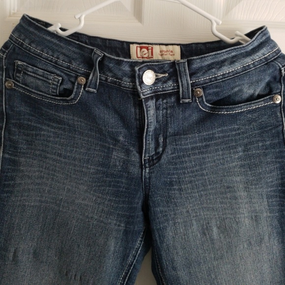 l.e.i. - Picture 5 of 7